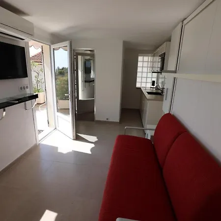 Renove Avec Terrasse, Climatisation Et Wifi Gratuit - Fr-1-196-166 Apartment Menton